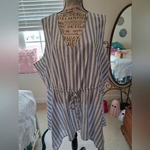 Bloomchic Striped Blue and White Sleeveless Tunic Sz 26